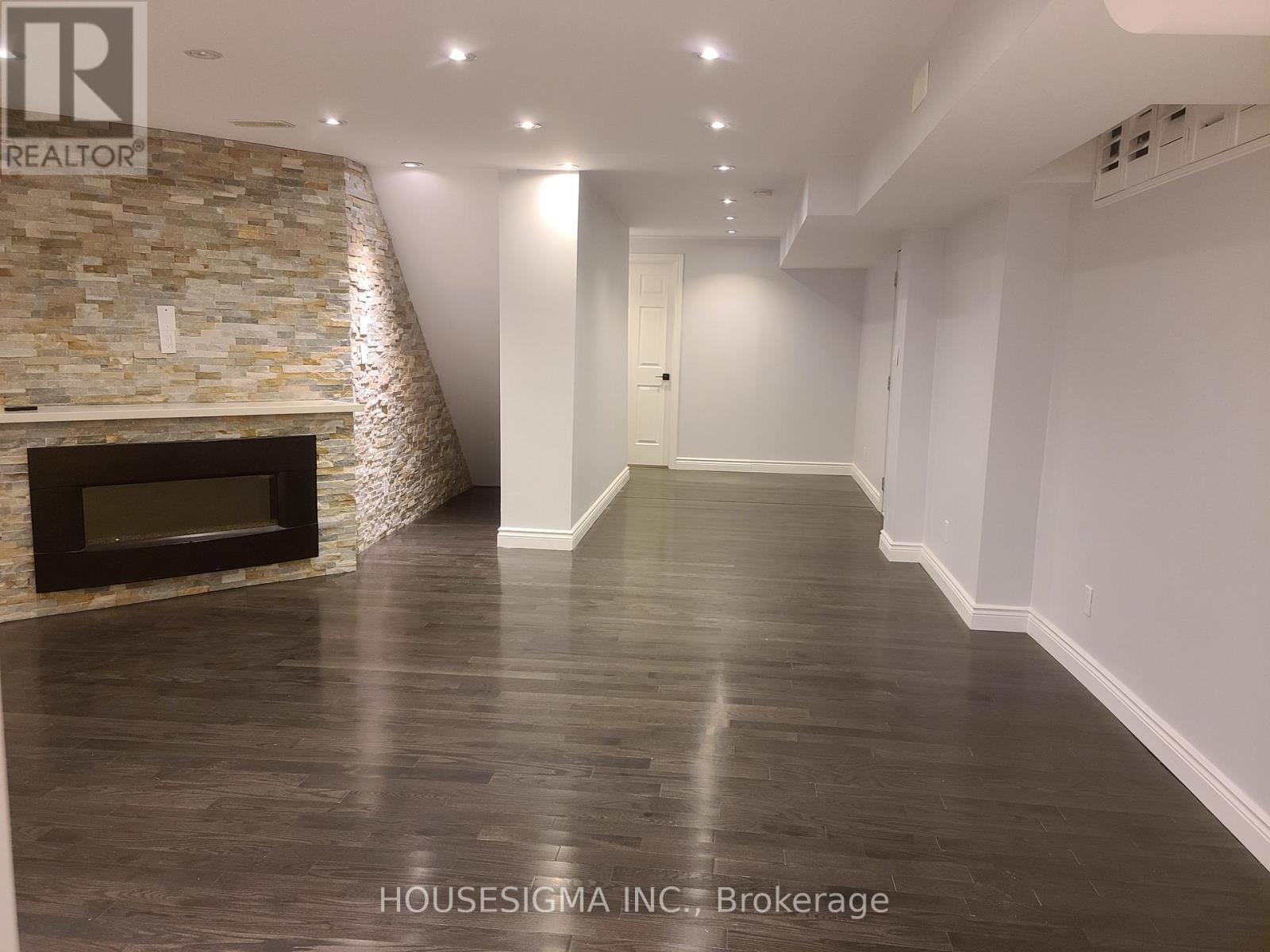 Lower - 48 Linacre Drive, Richmond Hill, Ontario  L4E 0W2 - Photo 7 - N12694158