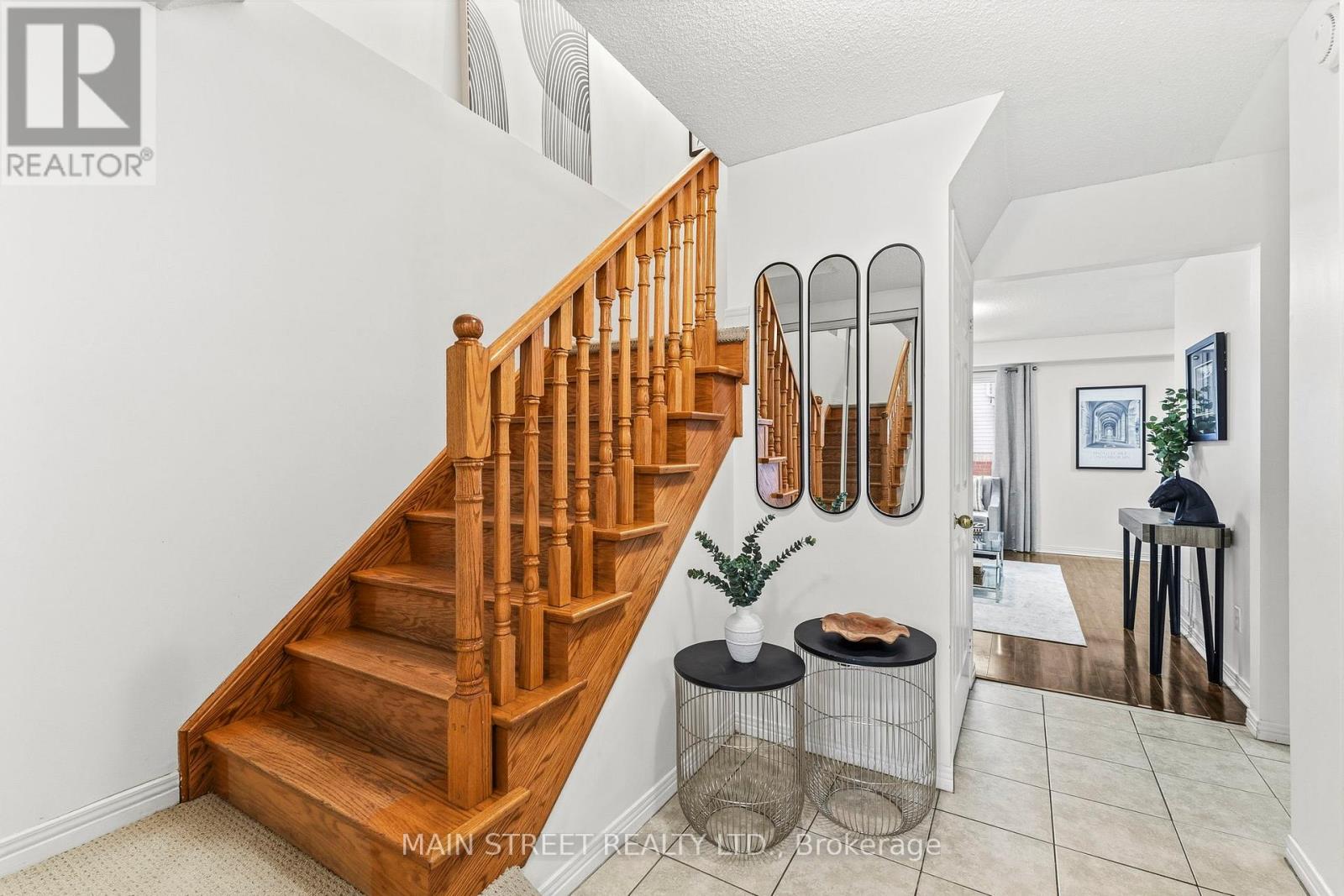 873 Playter Crescent, Newmarket, Ontario  L3X 1W8 - Photo 3 - N12694190