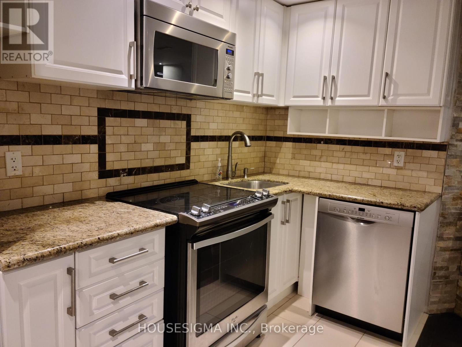 Lower - 48 Linacre Drive, Richmond Hill, Ontario  L4E 0W2 - Photo 5 - N12694158