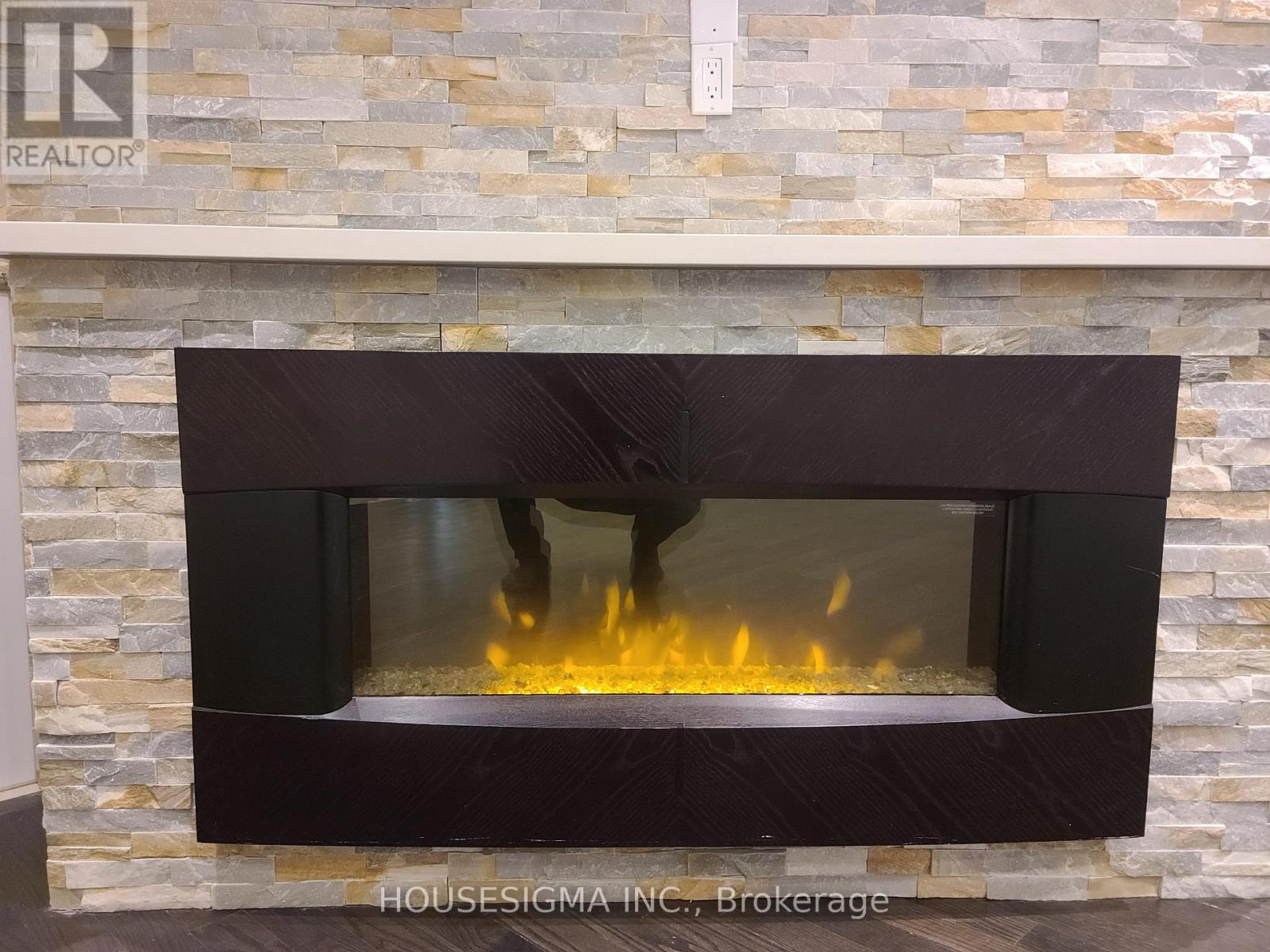 Lower - 48 Linacre Drive, Richmond Hill, Ontario  L4E 0W2 - Photo 9 - N12694158