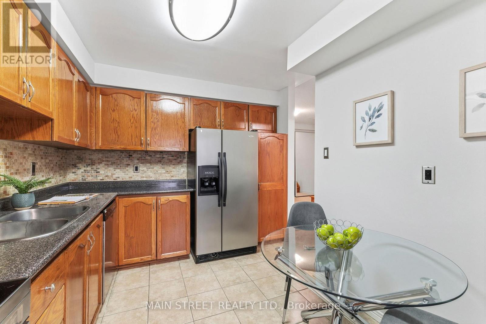 873 Playter Crescent, Newmarket, Ontario  L3X 1W8 - Photo 13 - N12694190