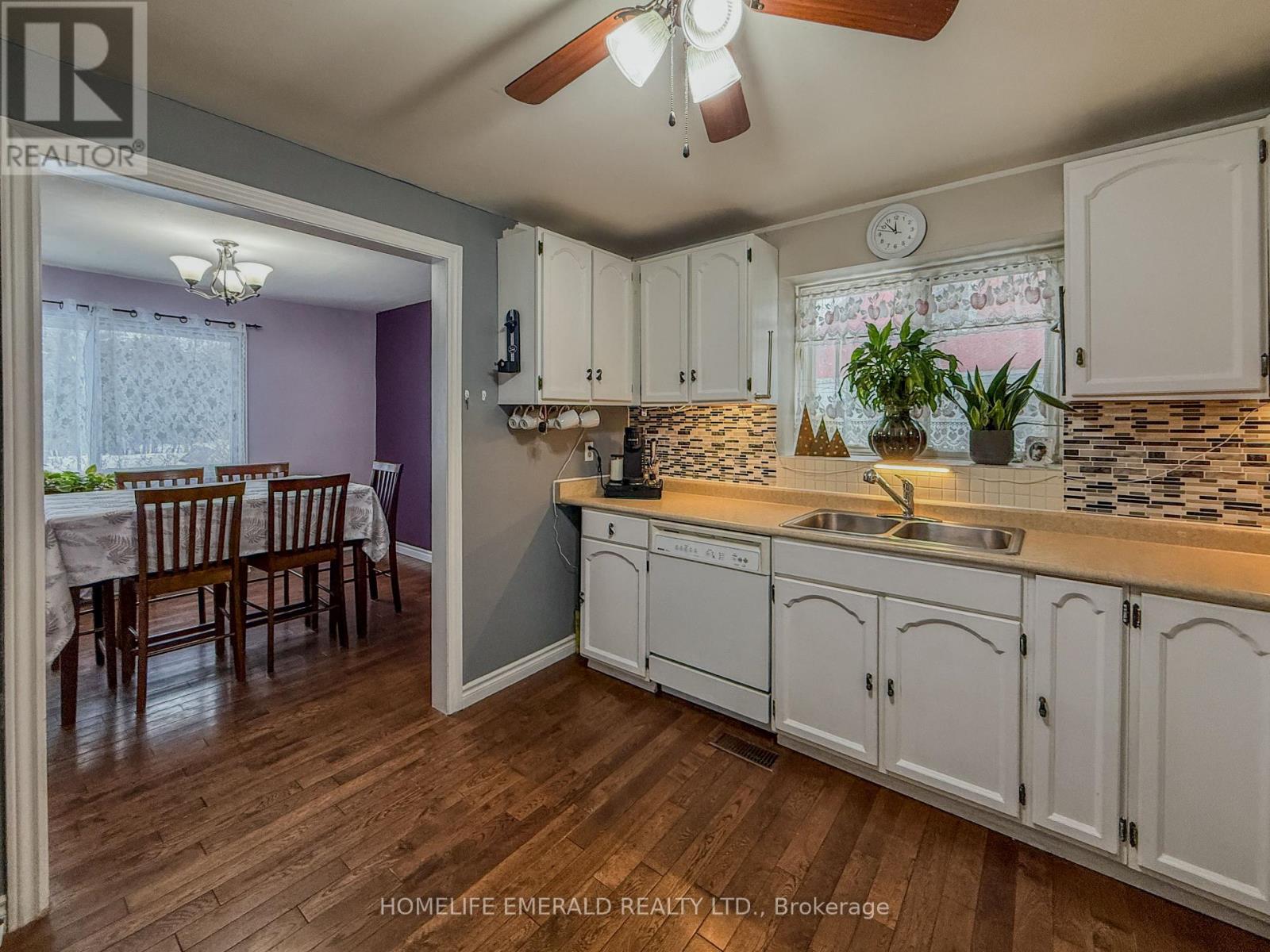 11 Centre Street, Essa, Ontario  L0M 1B0 - Photo 16 - N12694202