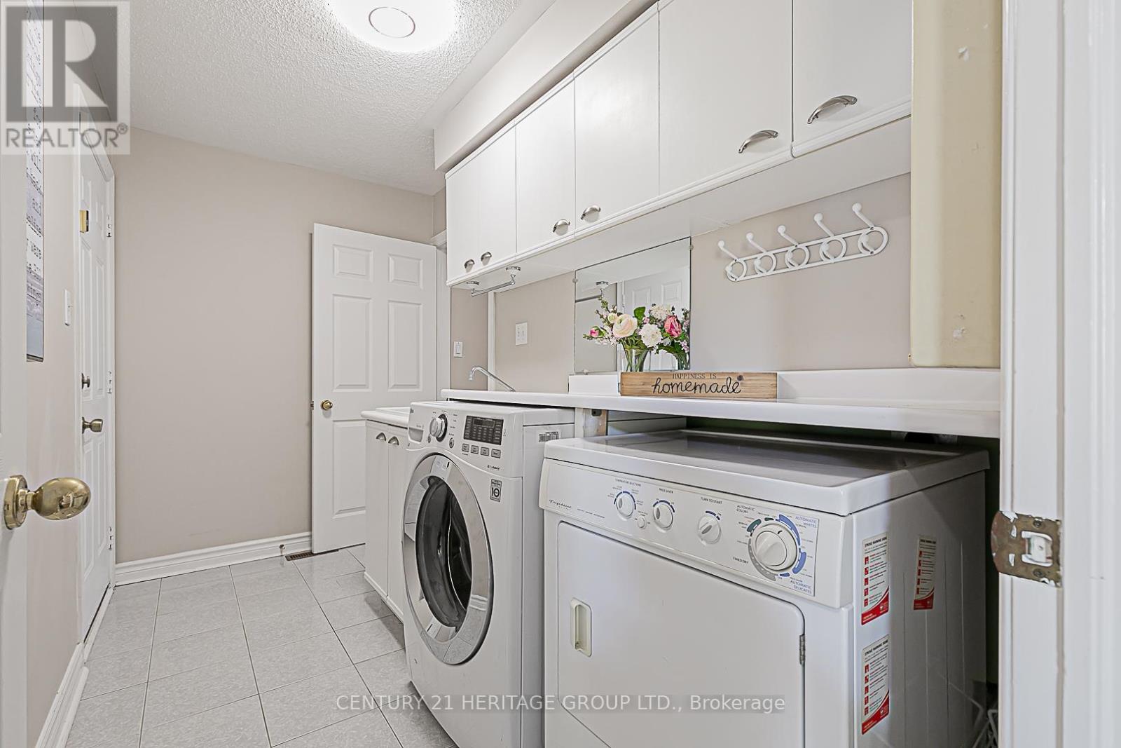 310 Chambers Crescent, Newmarket, Ontario  L3X 1T2 - Photo 22 - N12694220