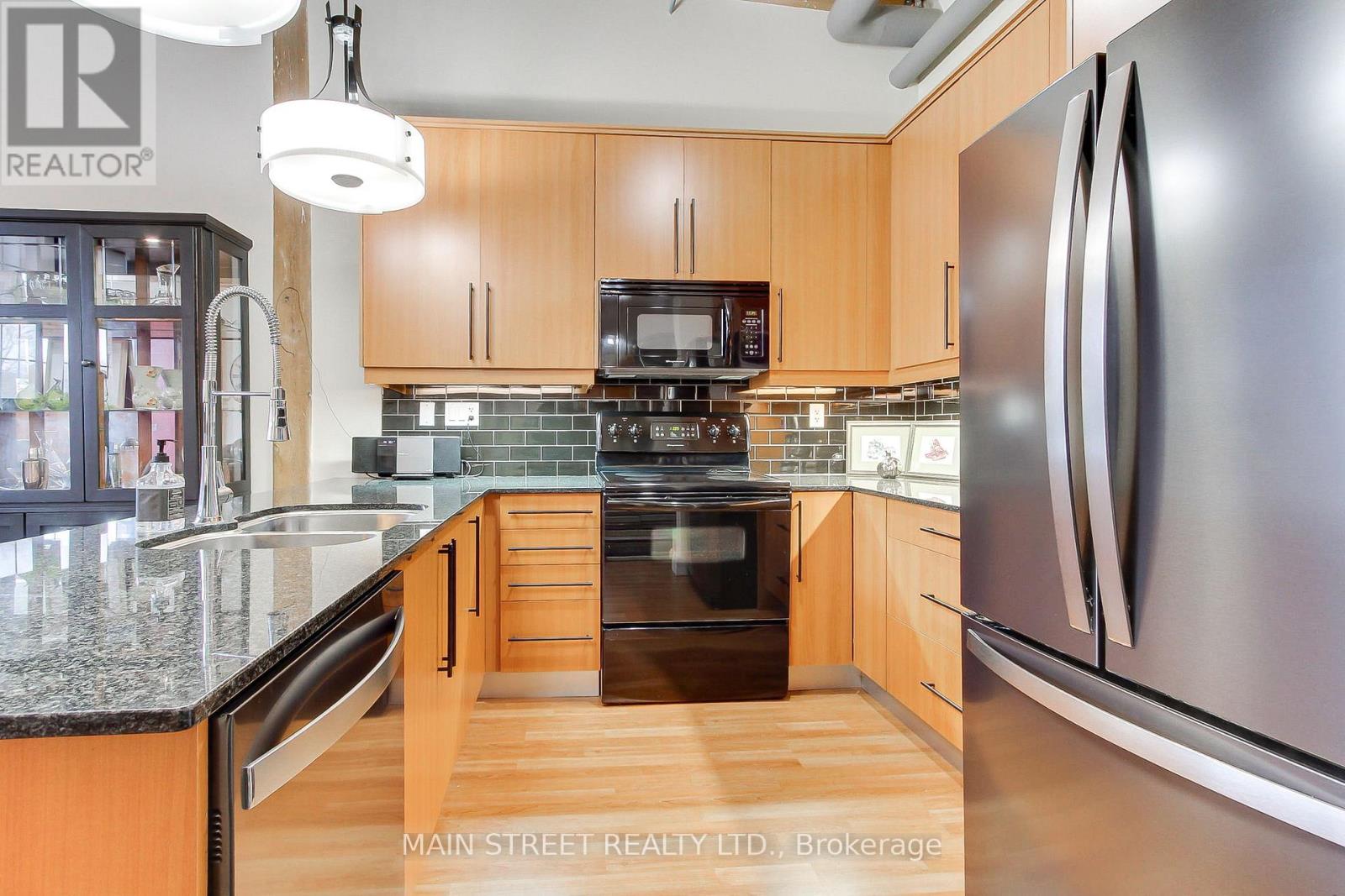 318 - 543 Timothy Street, Newmarket, Ontario  L3Y 1R1 - Photo 8 - N12694294