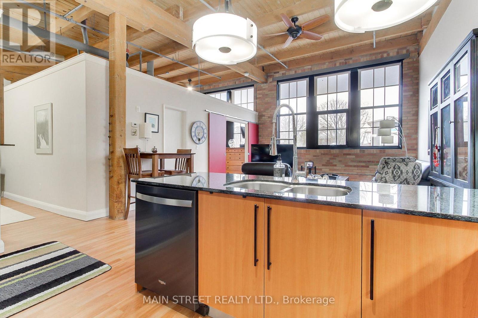 318 - 543 Timothy Street, Newmarket, Ontario  L3Y 1R1 - Photo 11 - N12694294