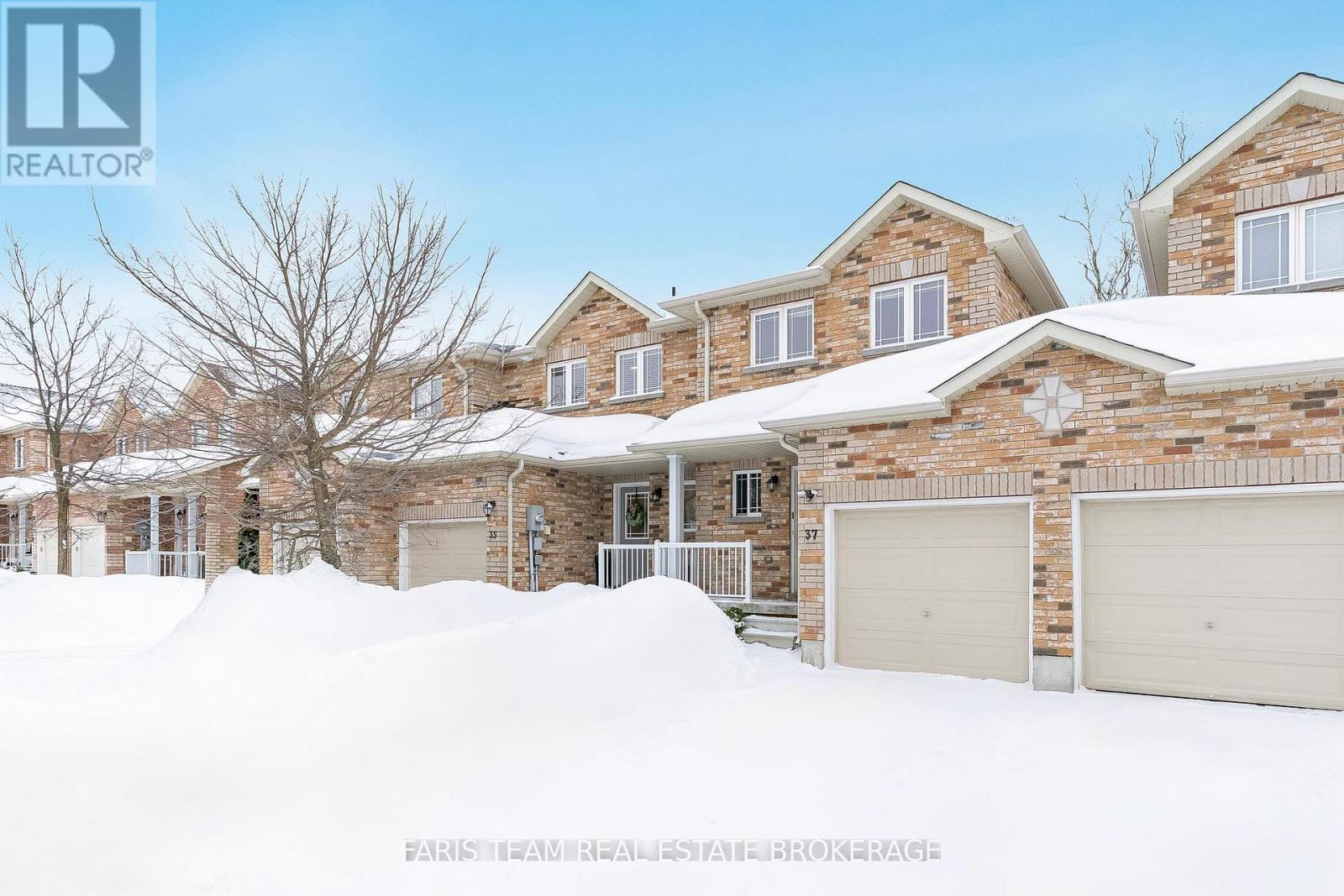 37 Southwoods Crescent, Barrie, Ontario  L4N 9P8 - Photo 3 - S12694266