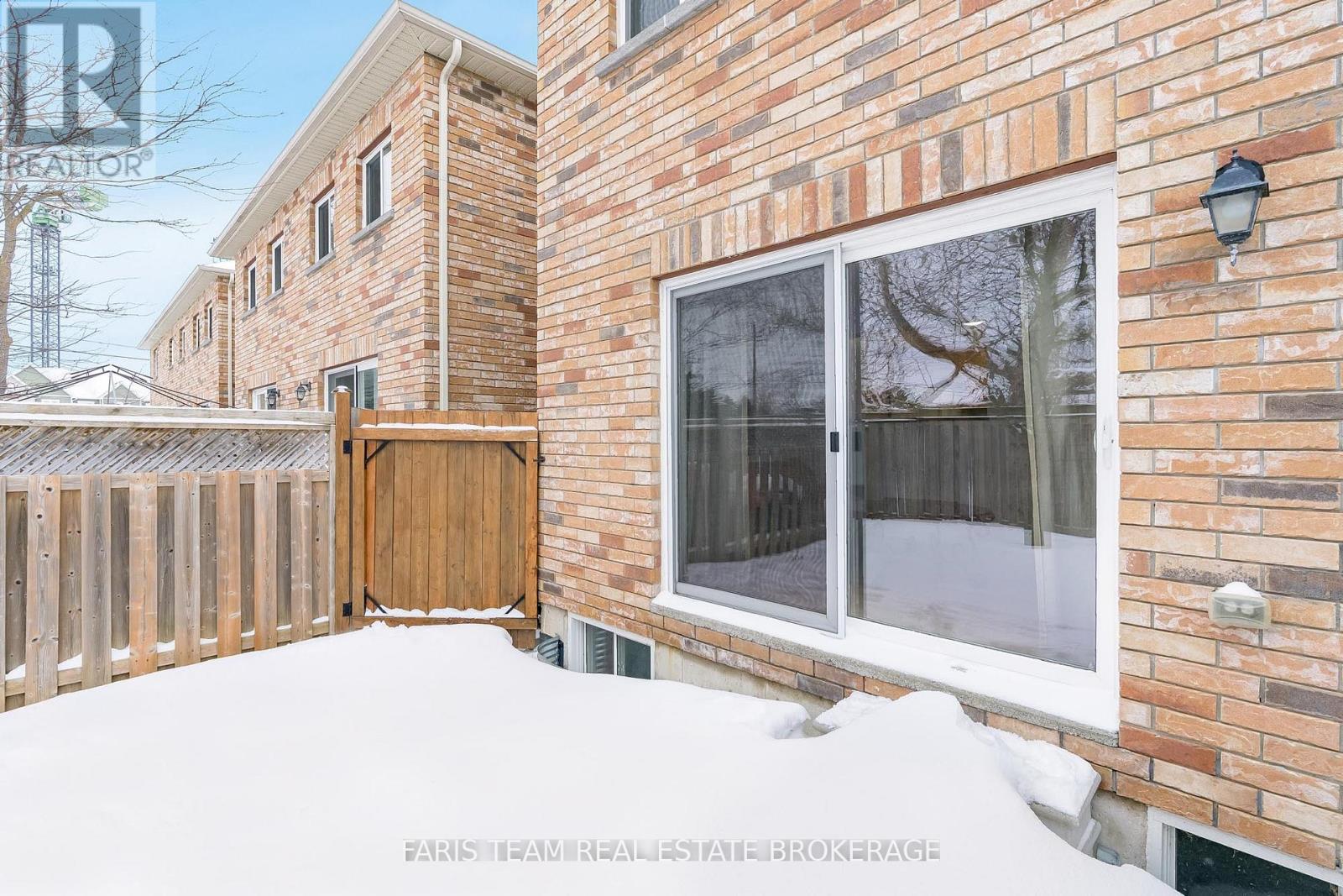 37 Southwoods Crescent, Barrie, Ontario  L4N 9P8 - Photo 23 - S12694266