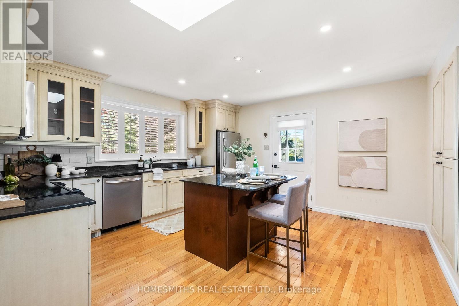 159 D'arcy Street, Cobourg, Ontario K9A 3Z9 - Photo 11 - X12694148