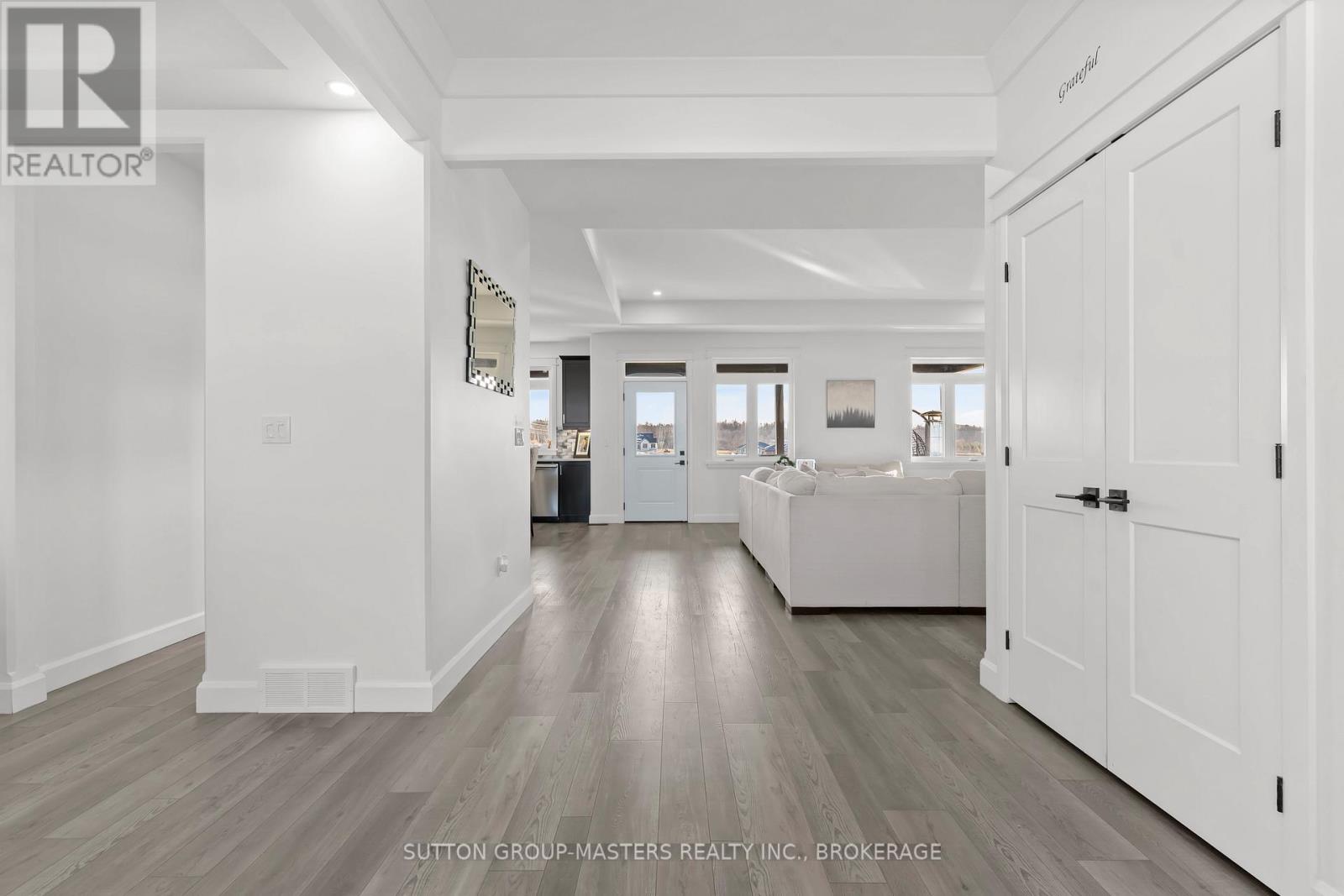 119 Hineman Street, Kingston (City North Of 401), Ontario  K7L 0G2 - Photo 3 - X12694208