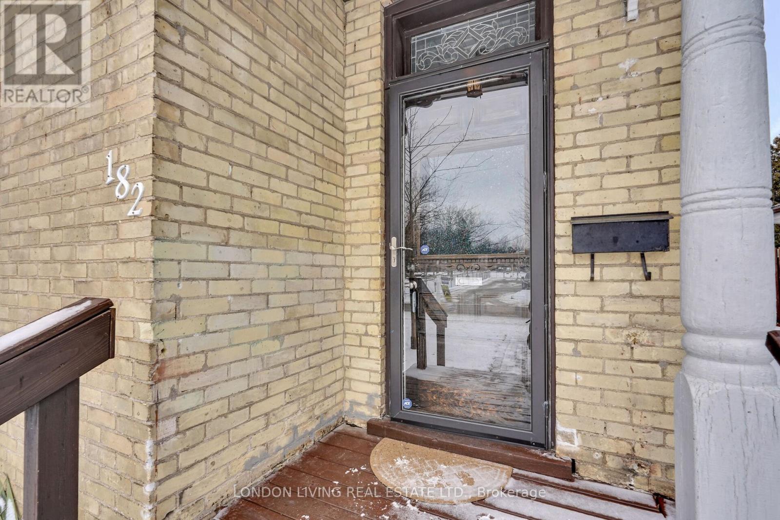 182 Briscoe Street E, London South, Ontario  N6C 1X3 - Photo 38 - X12690768