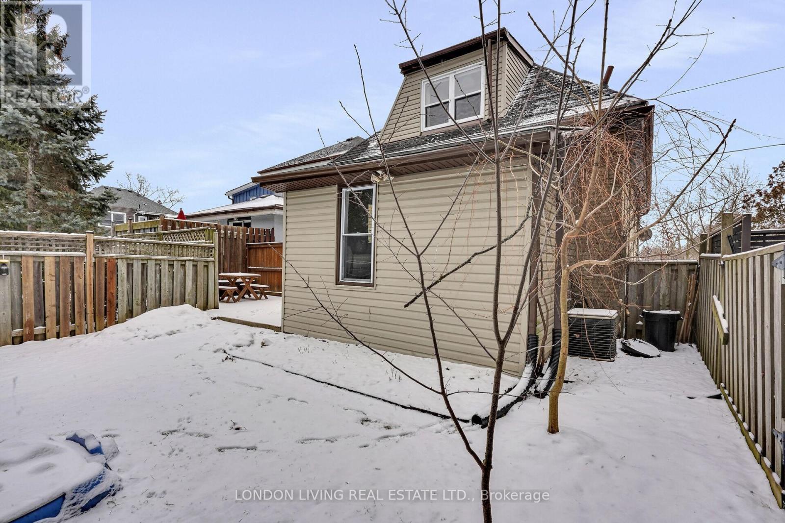 182 Briscoe Street E, London South, Ontario  N6C 1X3 - Photo 46 - X12690768
