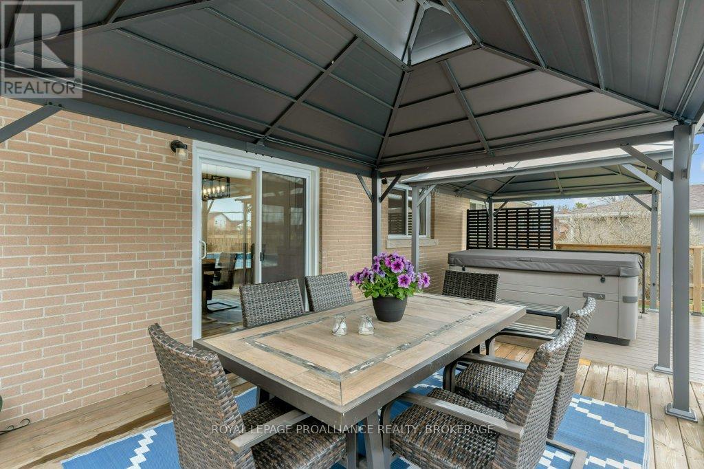 50 Princeton Place, Loyalist, Ontario  K7N 1E6 - Photo 41 - X12694210