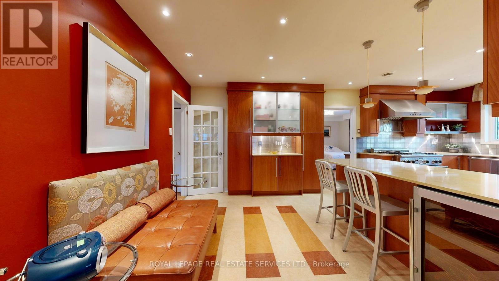 15 Cosmo Road, Toronto, Ontario  M8X 1Z3 - Photo 15 - W12565390