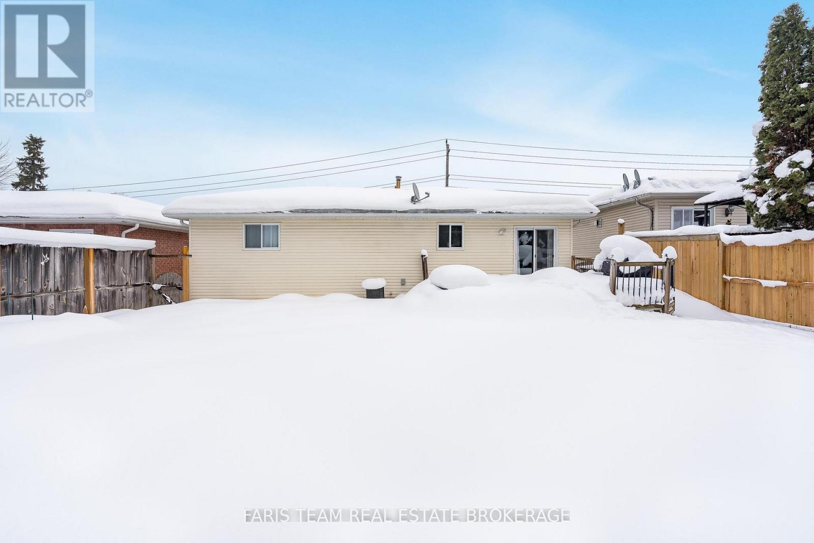 214 Huronia Road, Barrie, Ontario  L4N 8A7 - Photo 33 - S12694276