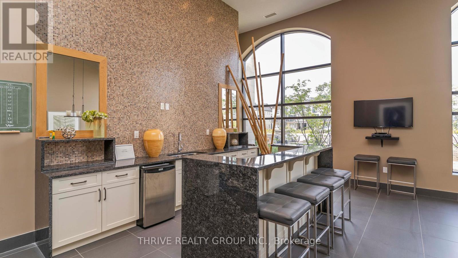 401 - 240 Villagewalk Boulevard, London North, Ontario  N6G 0P6 - Photo 38 - X12694306