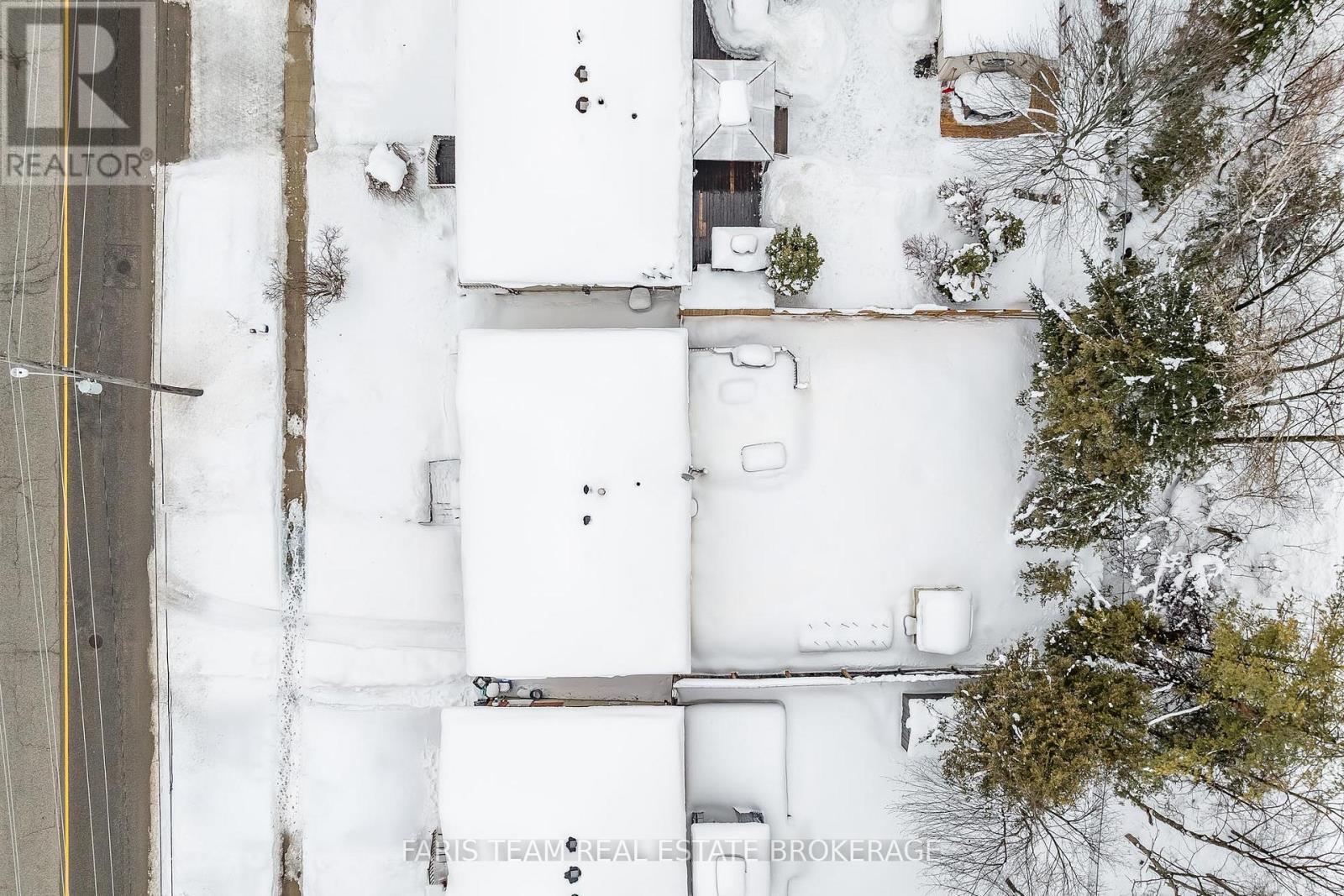 214 Huronia Road, Barrie, Ontario  L4N 8A7 - Photo 35 - S12694276