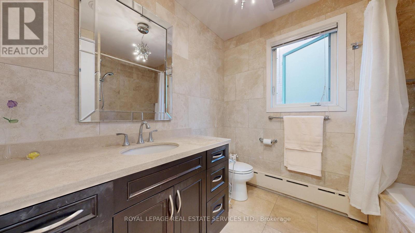 15 Cosmo Road, Toronto, Ontario  M8X 1Z3 - Photo 30 - W12565390