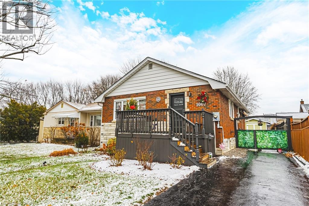 1007 Pine Street, Dunnville, Ontario  N1A 2N1 - Photo 2 - 40798324