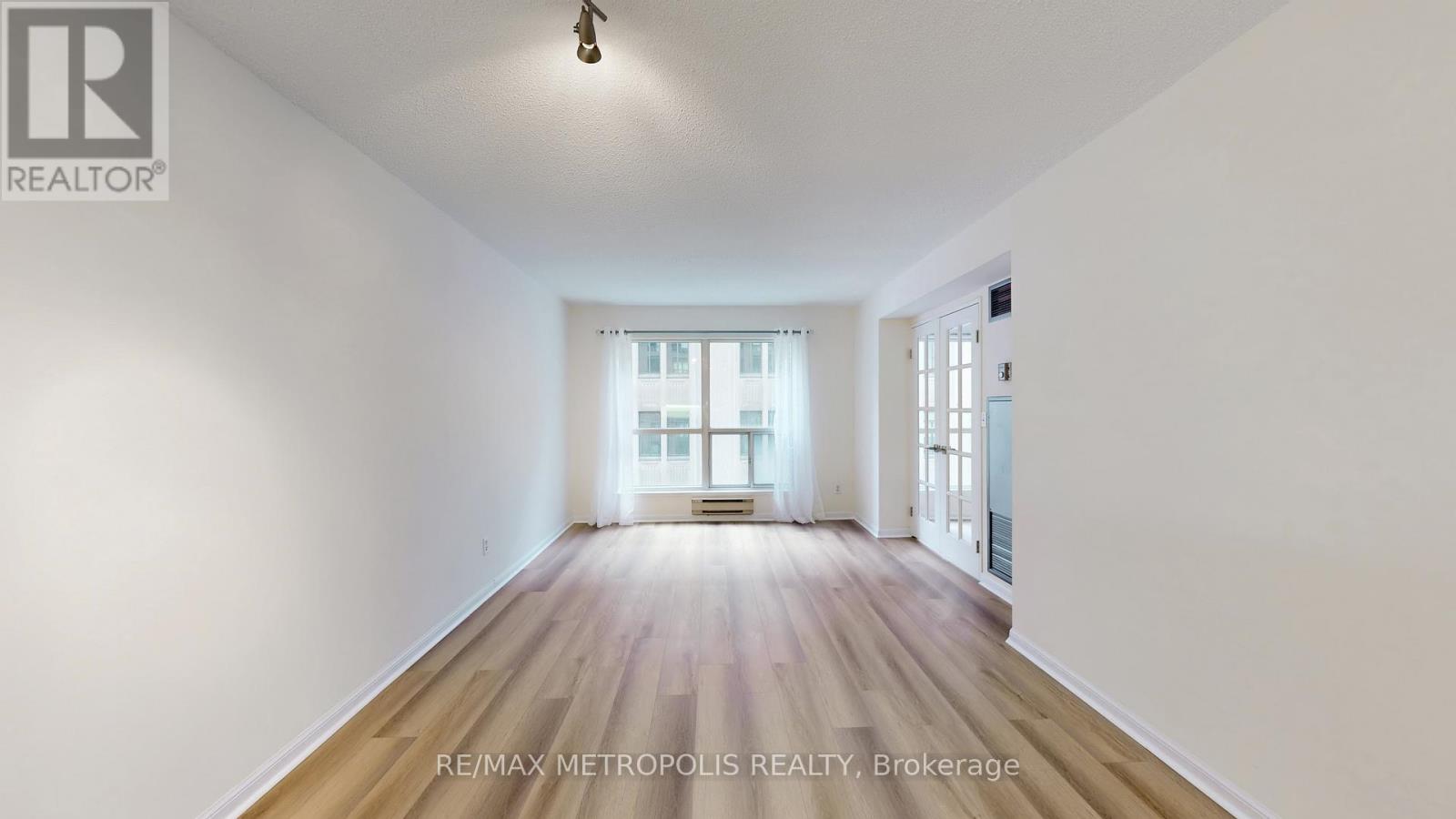 611 - 7 Carlton Street, Toronto, Ontario  M5B 2M3 - Photo 5 - C12687848