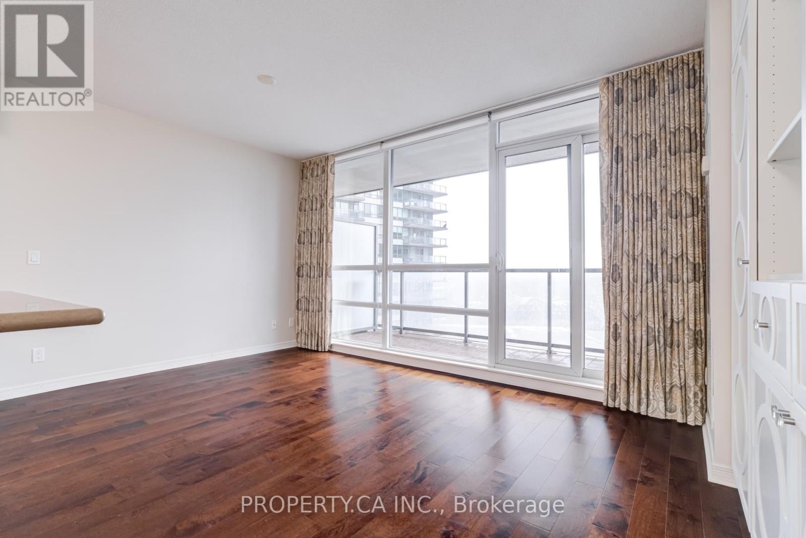 903 - 2230 Lake Shore Boulevard W, Toronto, Ontario  M8V 0B2 - Photo 5 - W12676468