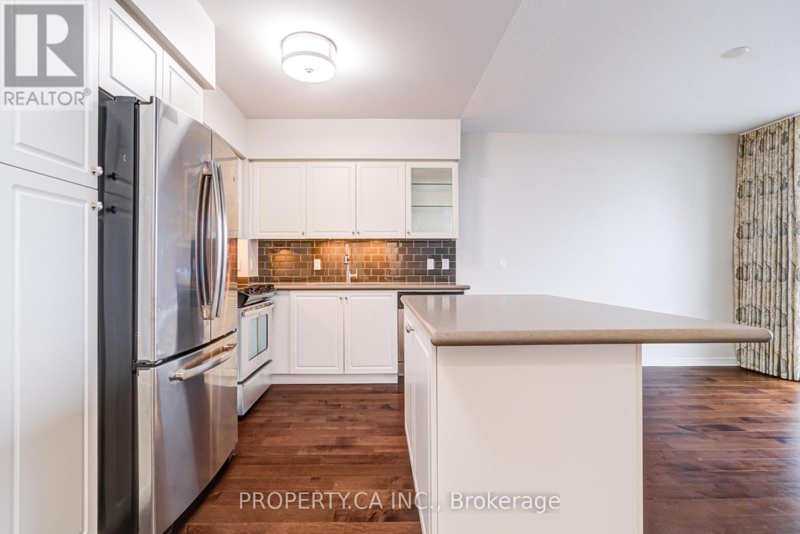 903 - 2230 Lake Shore Boulevard W, Toronto, Ontario  M8V 0B2 - Photo 3 - W12676468