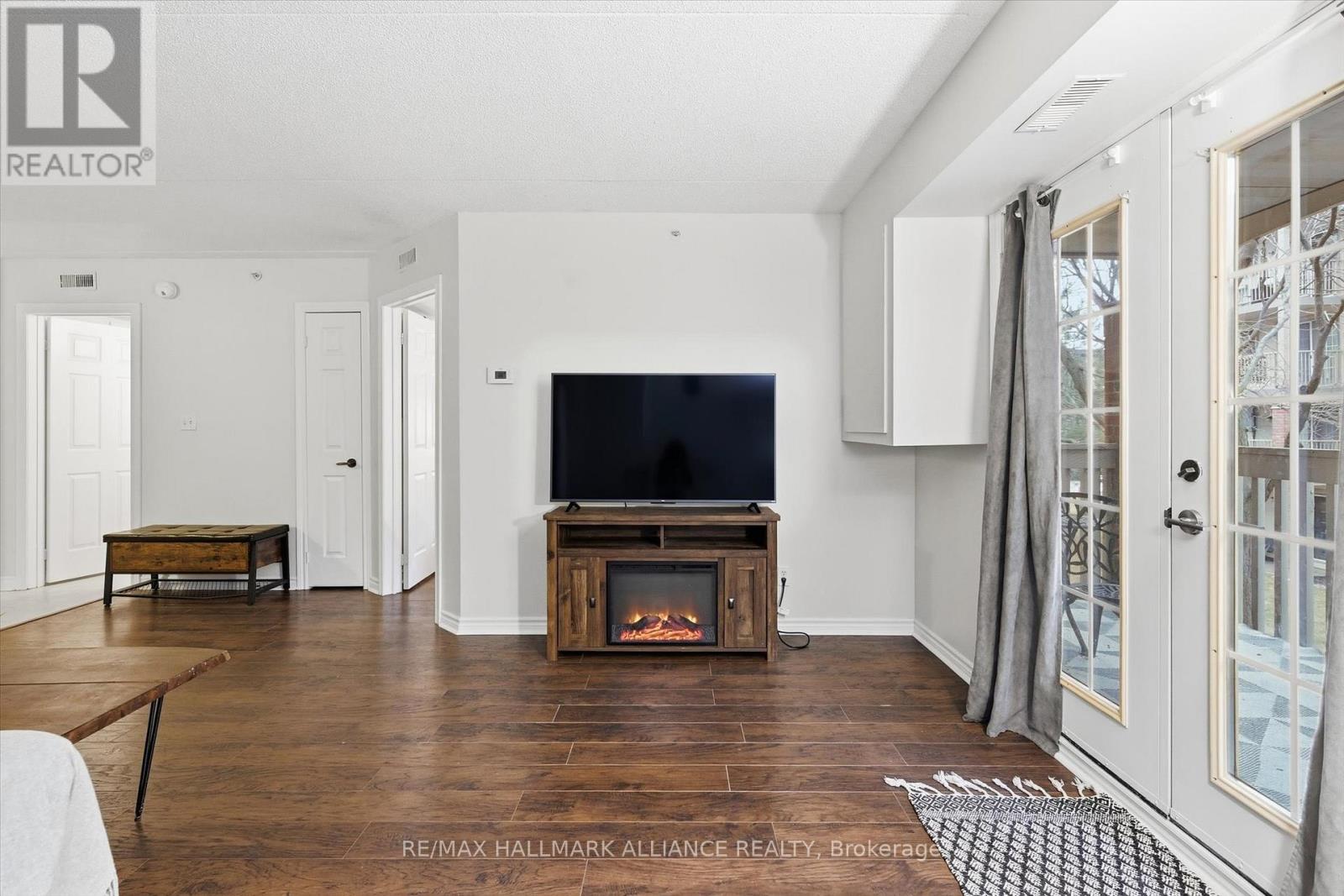 209 - 4013 Kilmer Drive, Burlington, Ontario  L7M 4M3 - Photo 12 - W12694122