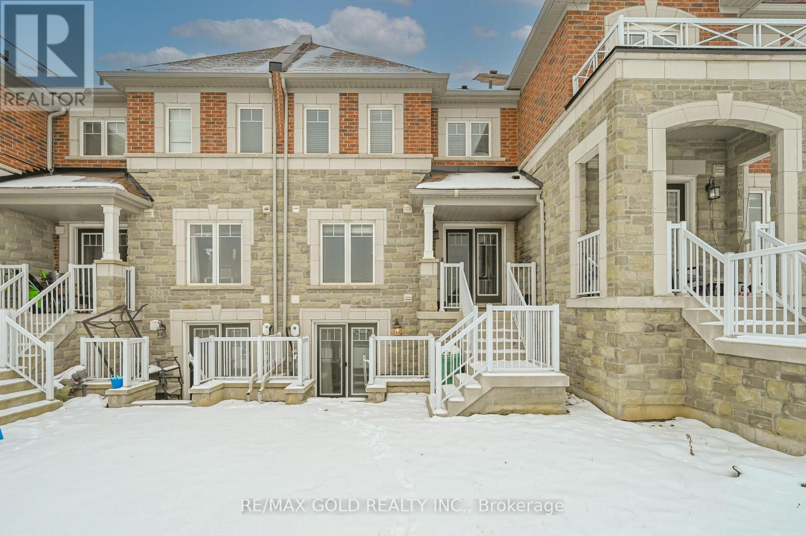 94 Golden Springs Drive, Brampton, Ontario  L7A 4N6 - Photo 38 - W12694128