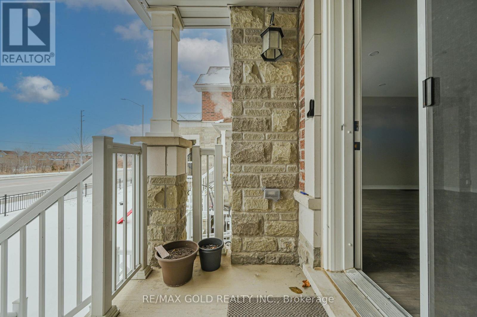 94 Golden Springs Drive, Brampton, Ontario  L7A 4N6 - Photo 41 - W12694128