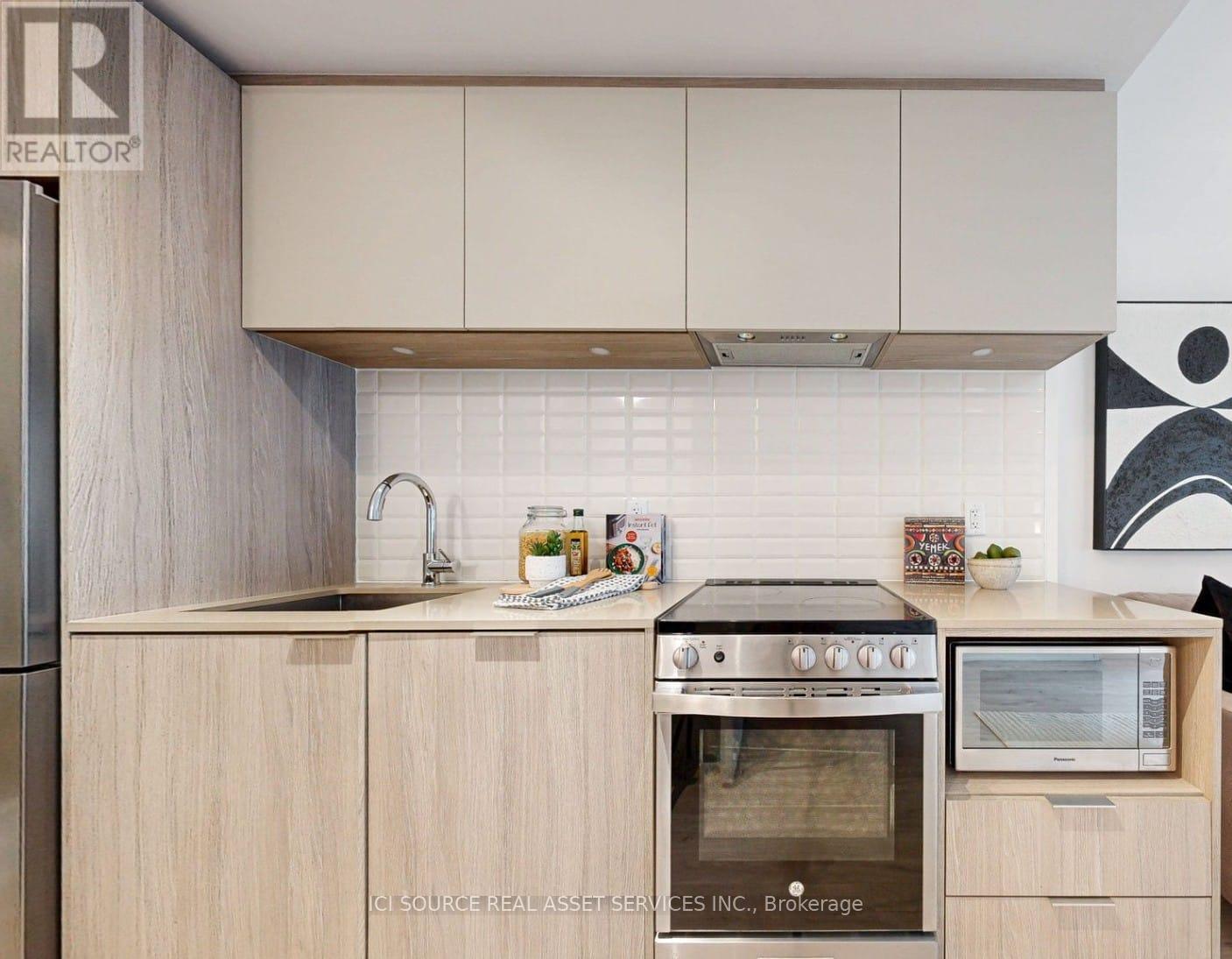 305 - 65 Annie Craig Drive, Toronto, Ontario  M8V 0G3 - Photo 13 - W12694130