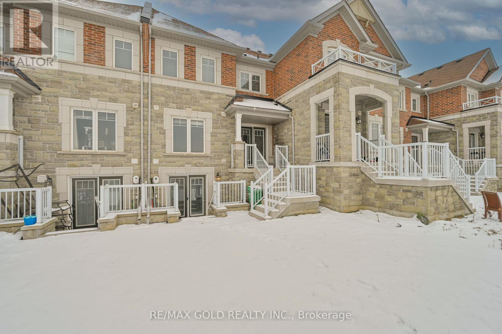 94 Golden Springs Drive, Brampton, Ontario  L7A 4N6 - Photo 39 - W12694128