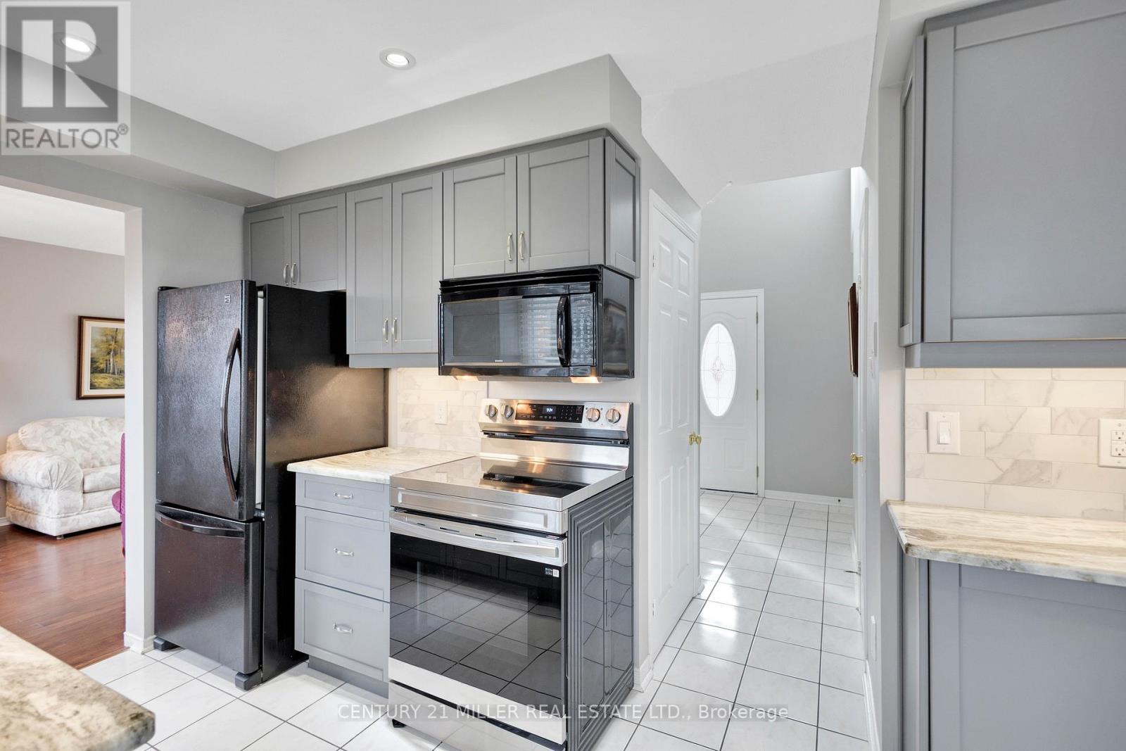 2185 Vista Drive, Burlington, Ontario  L7M 3N7 - Photo 11 - W12694144