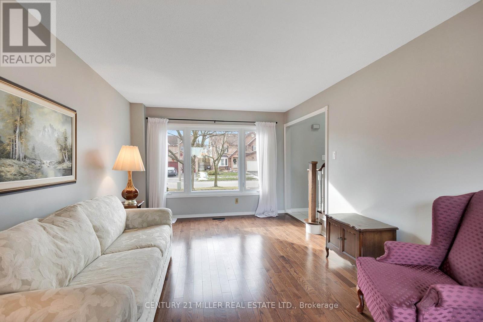 2185 Vista Drive, Burlington, Ontario  L7M 3N7 - Photo 5 - W12694144