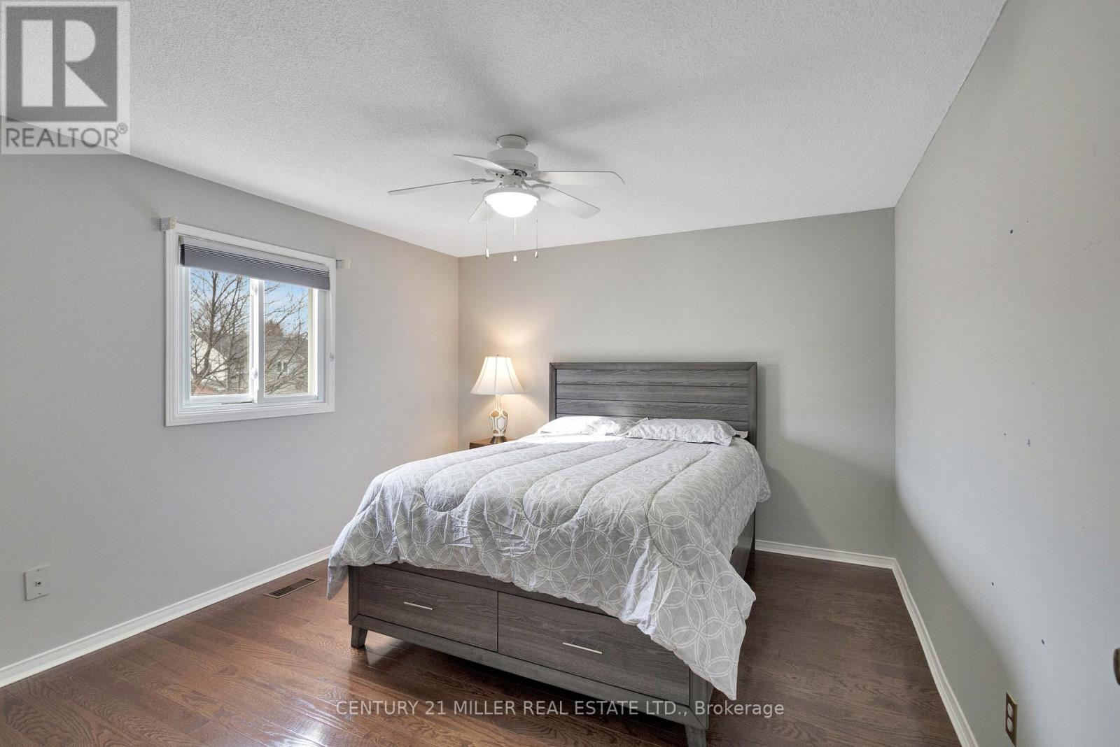 2185 Vista Drive, Burlington, Ontario  L7M 3N7 - Photo 16 - W12694144