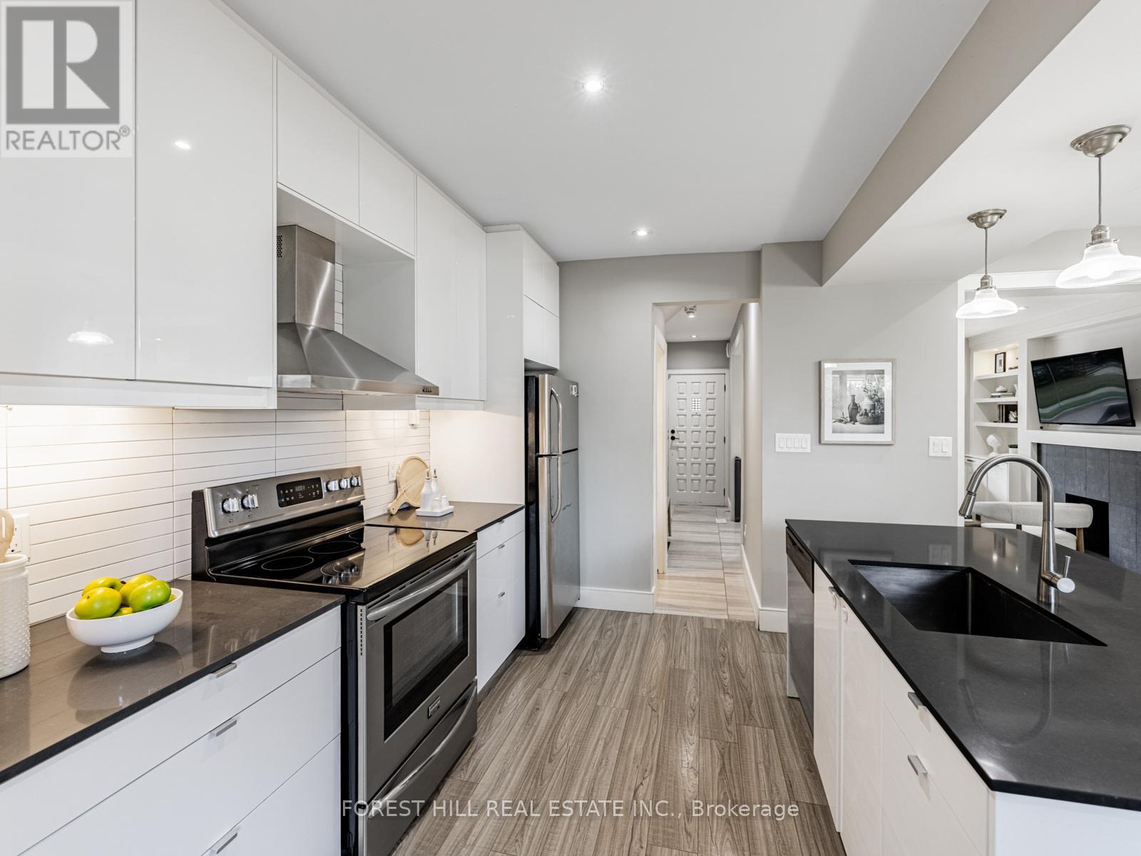 438 Whitmore Avenue, Toronto, Ontario  M6E 2N7 - Photo 15 - W12694184