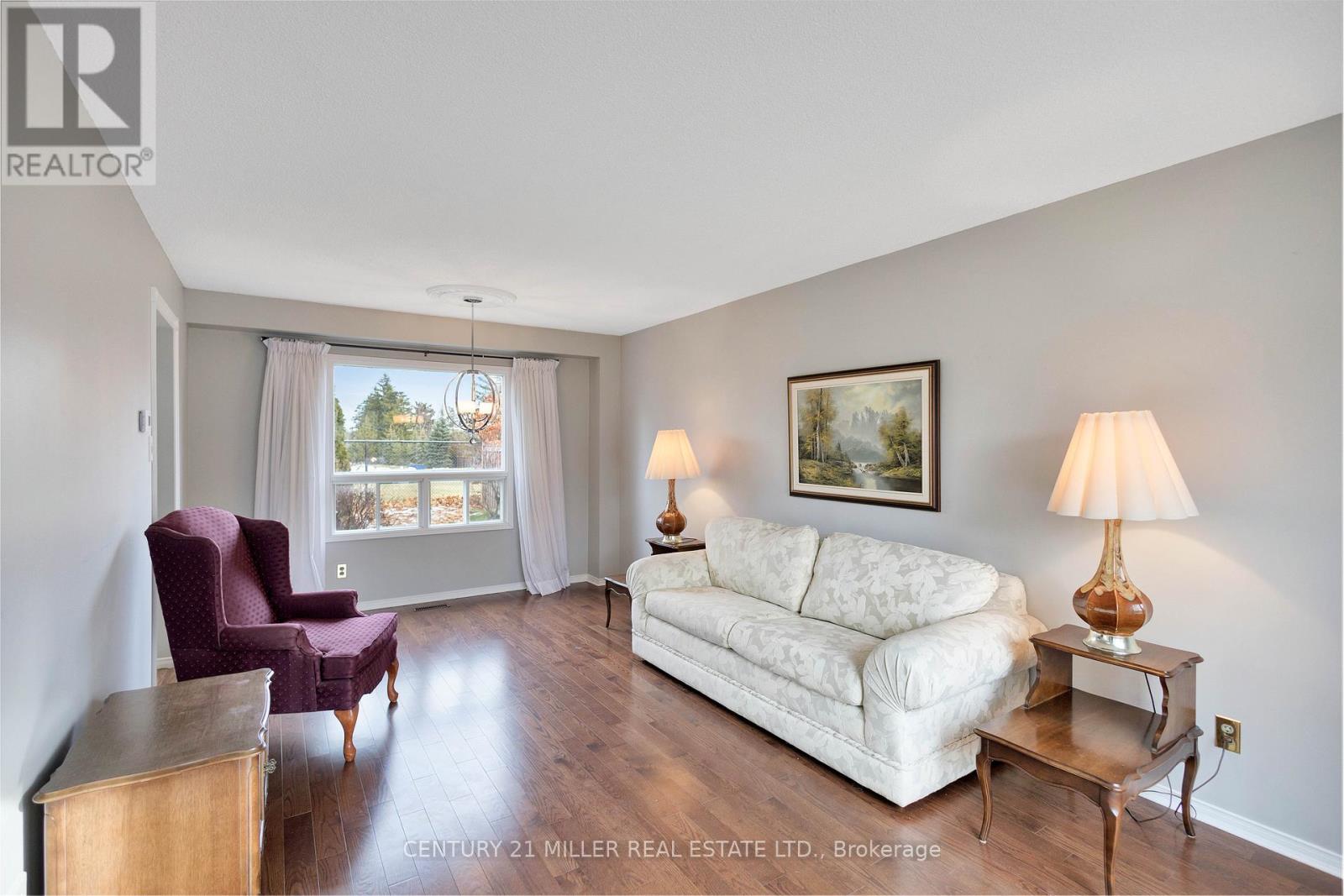 2185 Vista Drive, Burlington, Ontario  L7M 3N7 - Photo 4 - W12694144