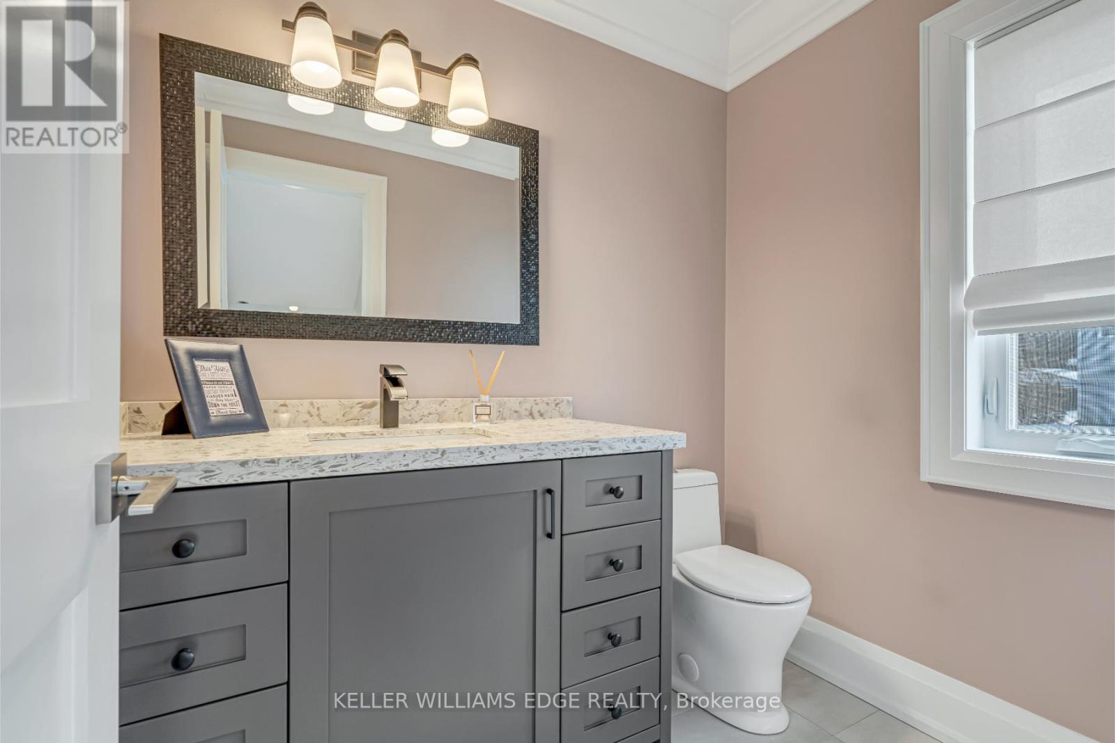 6 Credit Street, Halton Hills, Ontario  L7G 2W1 - Photo 11 - W12694216