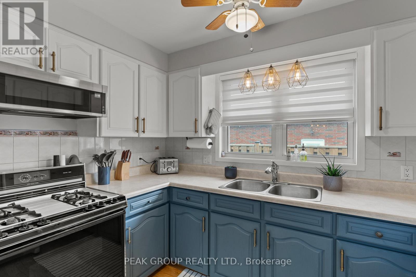 8 Holden Street, St. Catharines, Ontario  L2M 4V2 - Photo 10 - X12694052