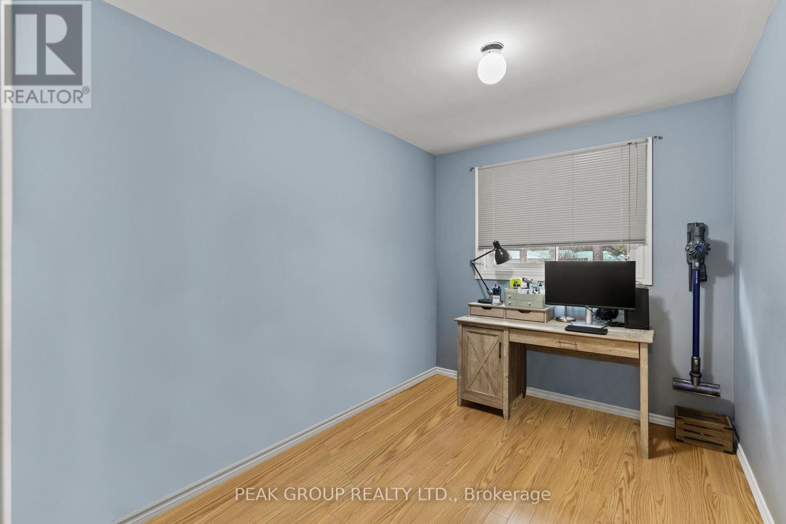 8 Holden Street, St. Catharines, Ontario  L2M 4V2 - Photo 17 - X12694052