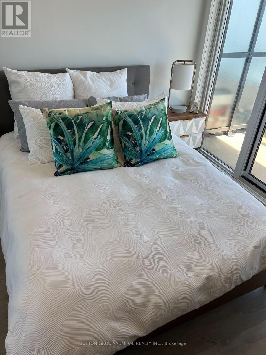 5907 - 30 Shore Breeze Drive, Toronto, Ontario  M8V 1A1 - Photo 18 - W12694206