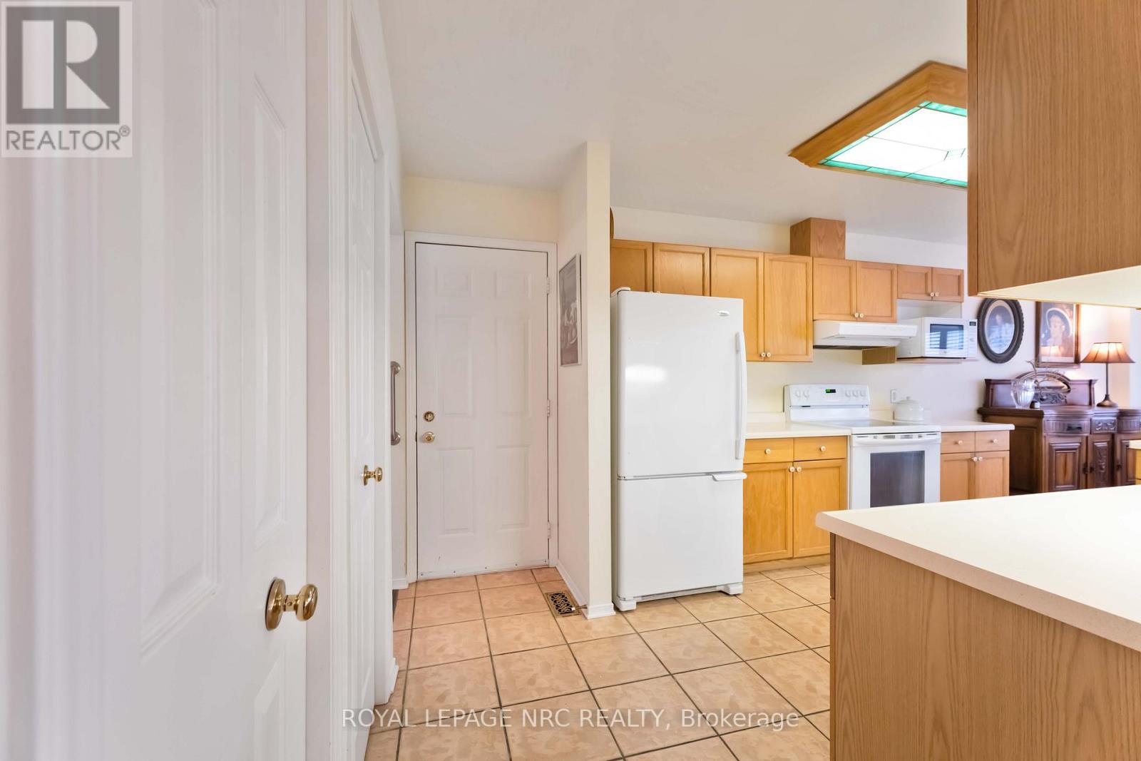 3480 Frederick Avenue, Lincoln, Ontario  L0R 2C0 - Photo 15 - X12694126