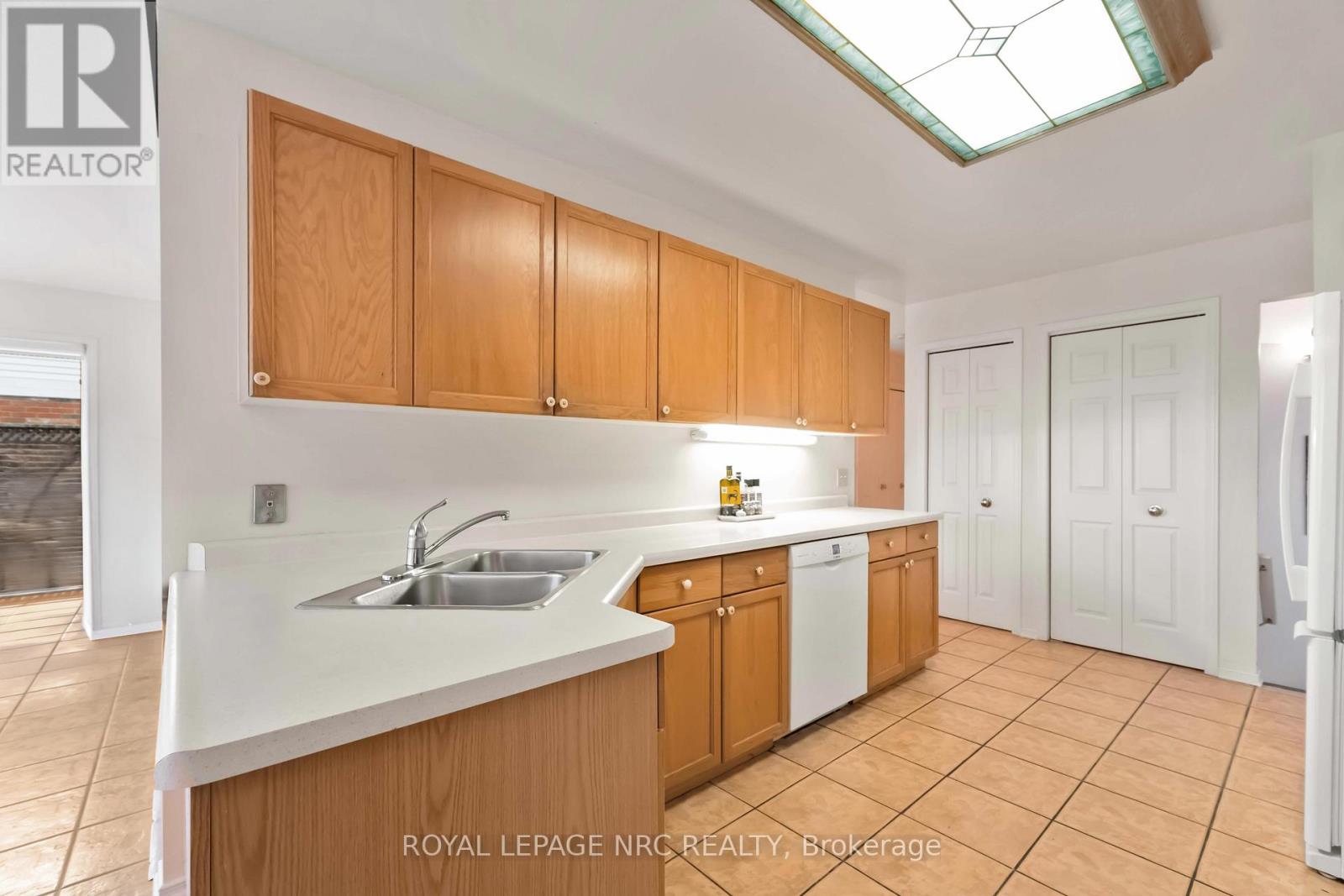 3480 Frederick Avenue, Lincoln, Ontario  L0R 2C0 - Photo 13 - X12694126