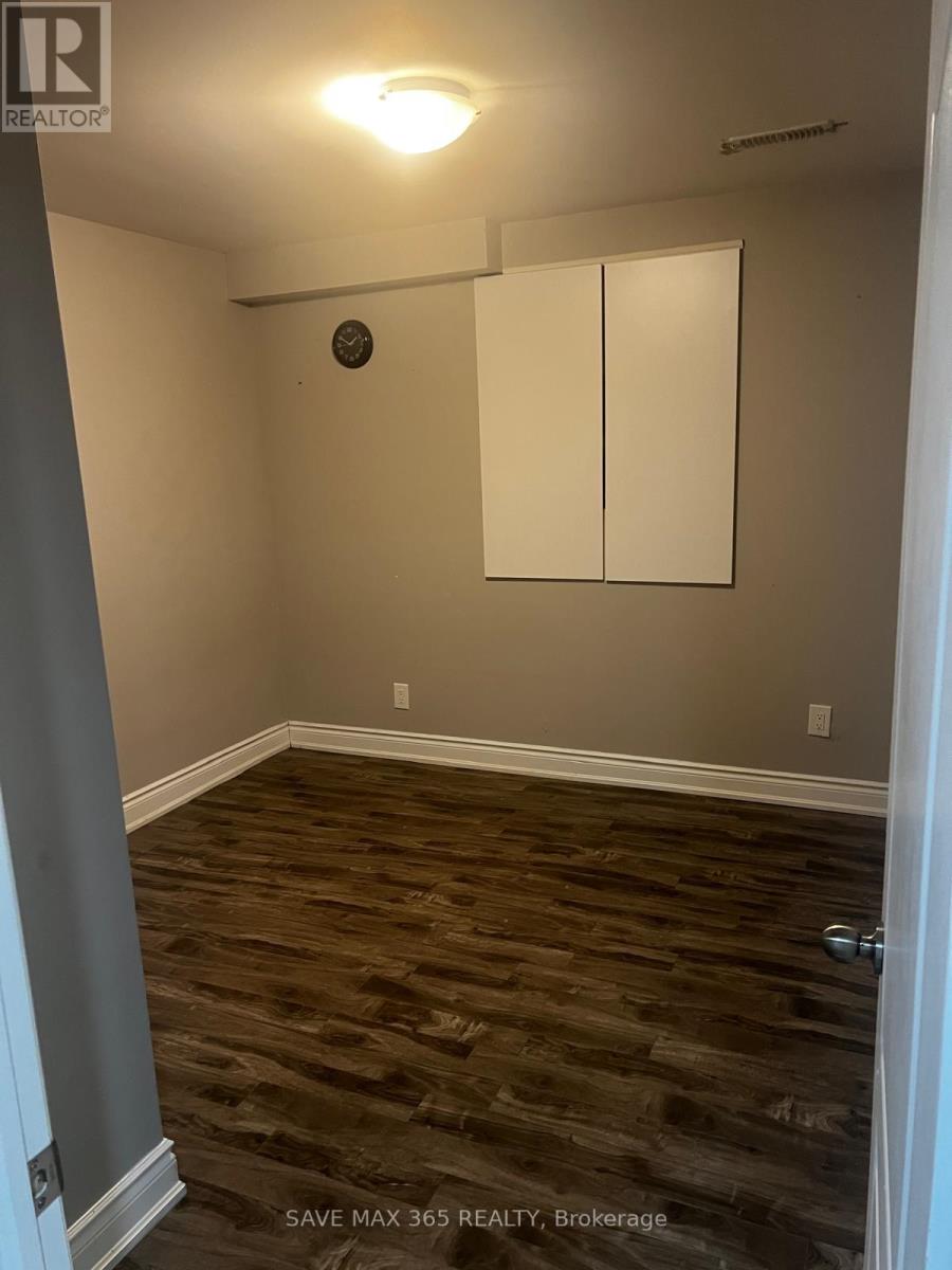 Bsmt - 3048 Workman Drive, Mississauga, Ontario  L5M 6J9 - Photo 4 - W12694222