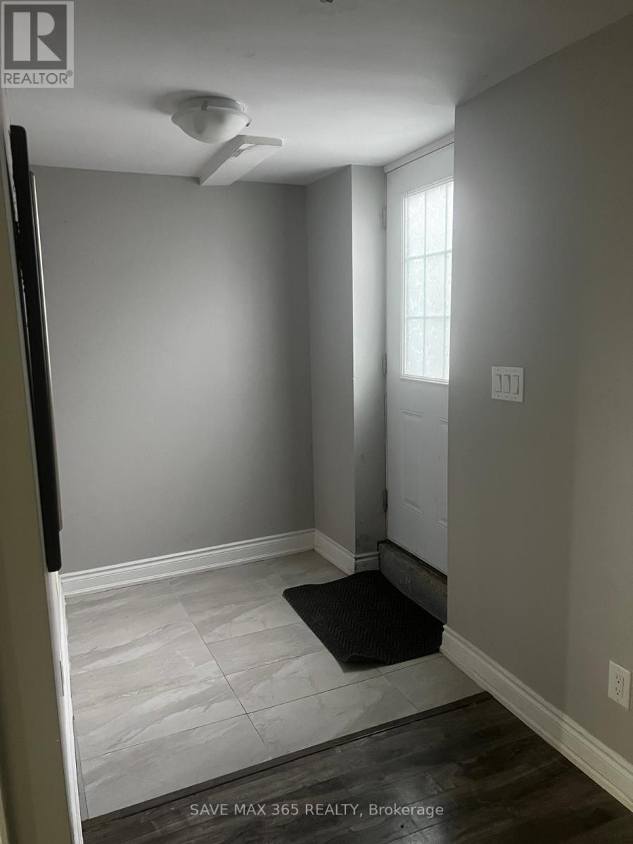 Bsmt - 3048 Workman Drive, Mississauga, Ontario  L5M 6J9 - Photo 1 - W12694222