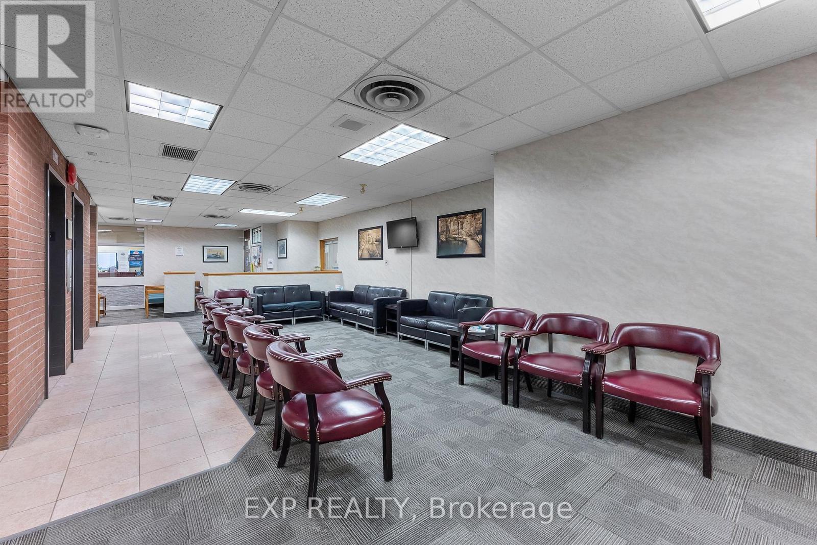 603-604 - 5400 Portage Road, Niagara Falls, Ontario  L2G 5X7 - Photo 9 - X12694138