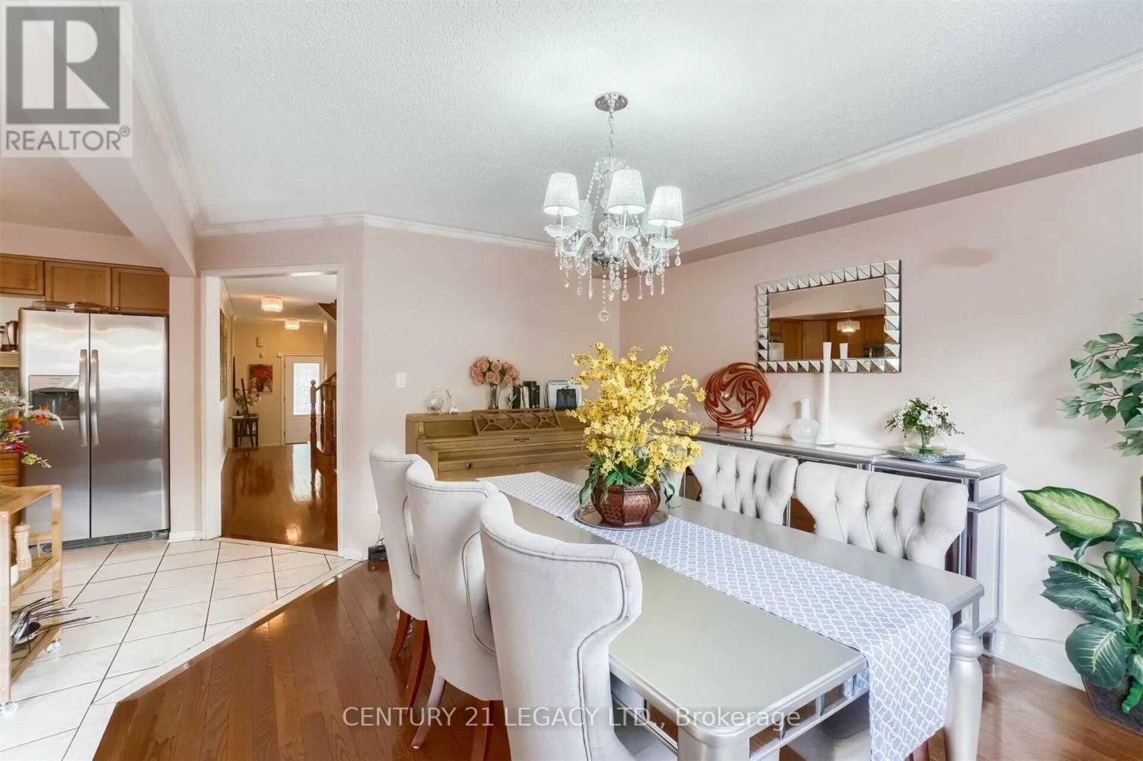 24 Ashmere Road, Brampton, Ontario  L7A 1W9 - Photo 5 - W12694262