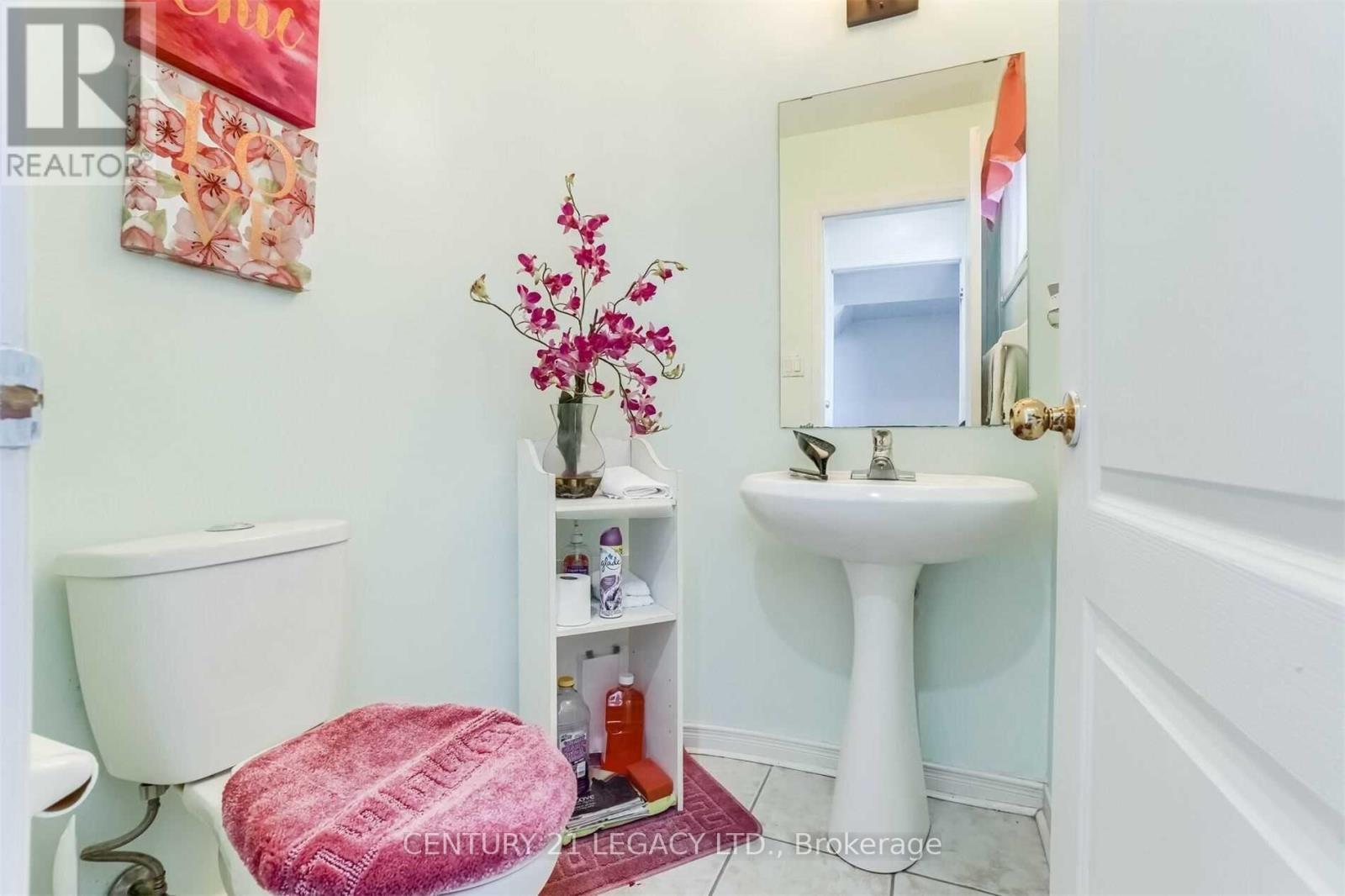 24 Ashmere Road, Brampton, Ontario  L7A 1W9 - Photo 9 - W12694262