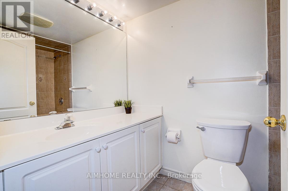 2111 Lake Shore Boulevard W, Toronto, Ontario  M8V 4B2 - Photo 13 - W12694246