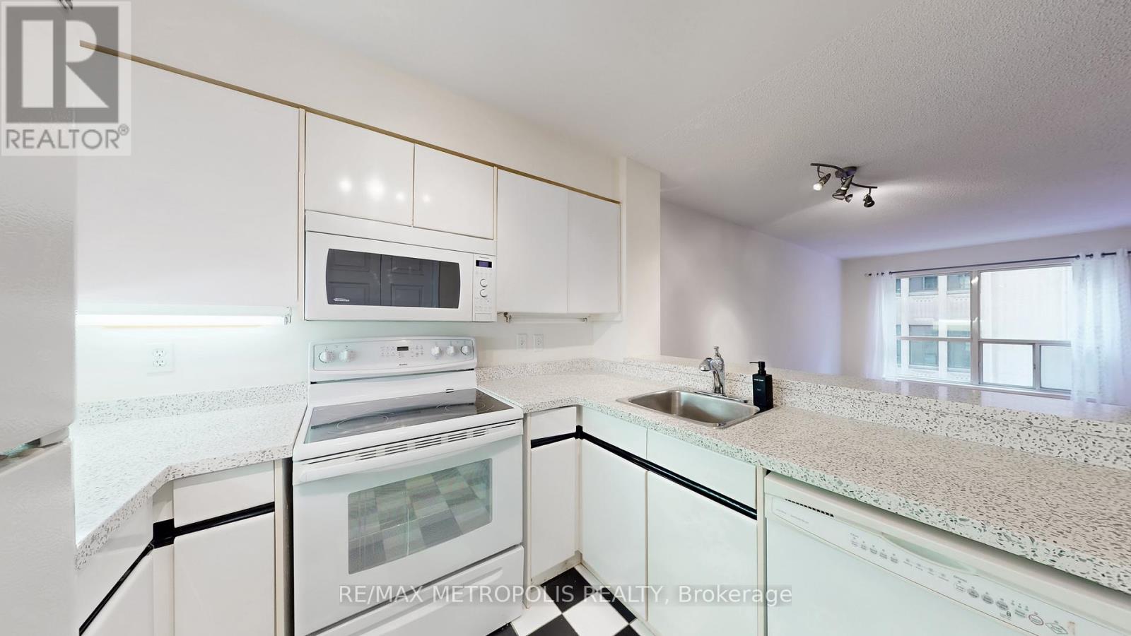 611 - 7 Carlton Street, Toronto, Ontario  M5B 2M3 - Photo 10 - C12687848