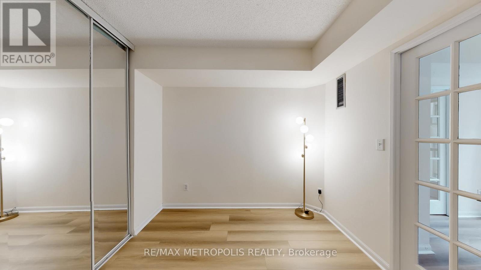 611 - 7 Carlton Street, Toronto, Ontario  M5B 2M3 - Photo 19 - C12687848