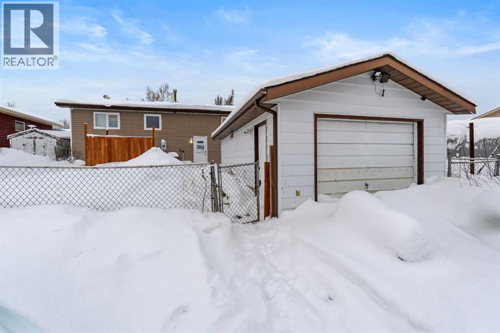11 Hillside Avenue, Swan Hills, Alberta  T0G 2C0 - Photo 31 - A2275938